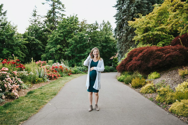 Alison-Peter-Maternity-Pittock-Mansion-Portland-Oregon-Meg-Ross-Photography